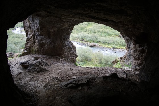 glymur cave exit
