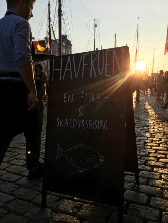 copenhagen havfruen restaurant sign