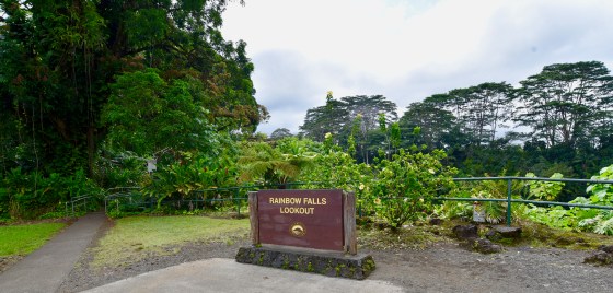 rainbow falls hawaii